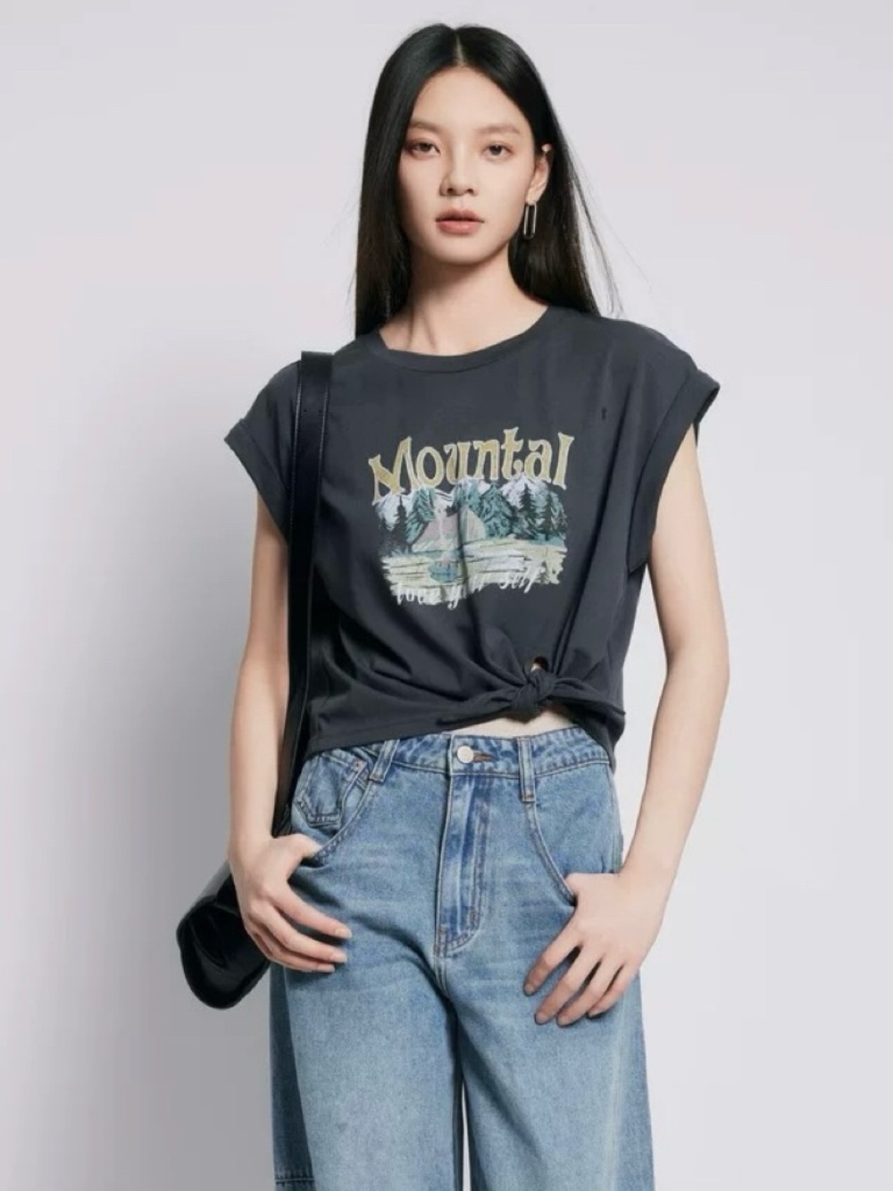 Natural Graphic Tee - Black